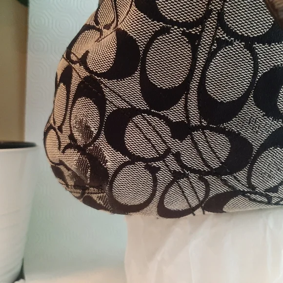 Coach purses - Picture 11 of 16